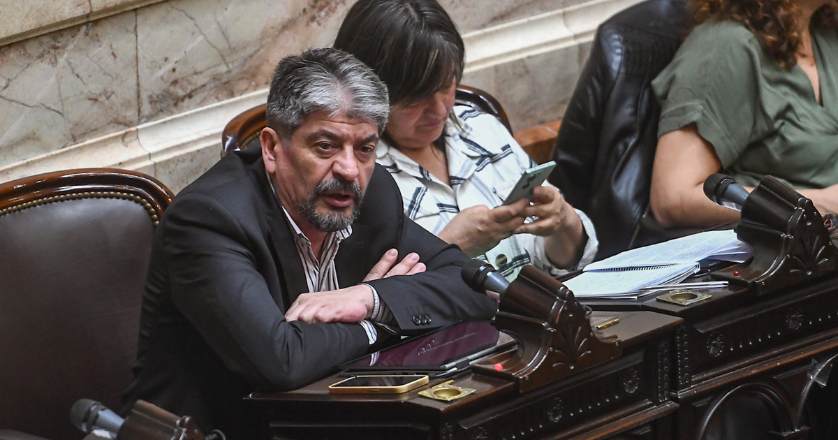 Buscan intervenir al Poder Judicial de Santa Cruz en medio del grave conflicto que enfrenta al kirchnerismo con el gobernador Claudio Vidal Buscan intervenir al Poder Judicial de Santa Cruz en medio del grave conflicto que enfrenta al kirchnerismo con el gobernador Claudio Vidal