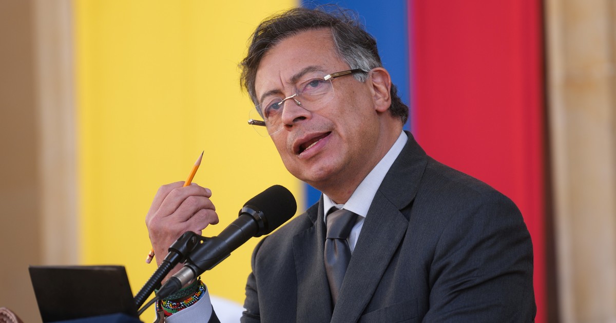 «Nuevo escenario de guerra»: Petro dice que una de las lanchas atacadas por Estados Unidos era colombiana