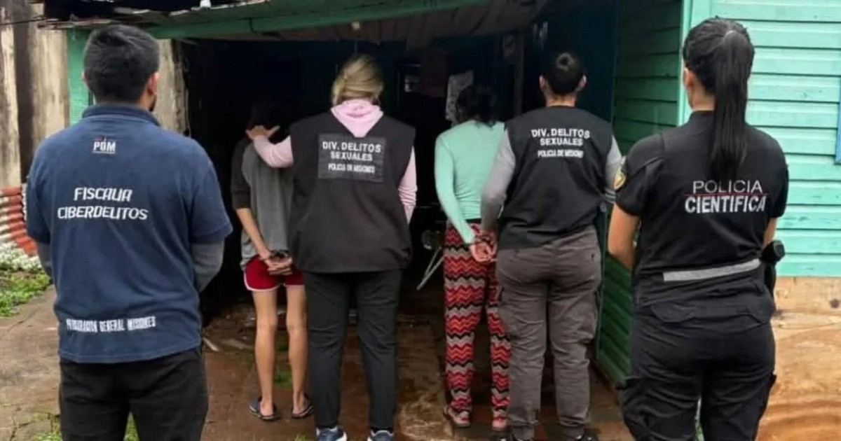 La mamá y la abuela de una nena de 3 años, presas por abusarla y vender las fotos a $ 1.500 por una billetera virtual La mamá y la abuela de una nena de 3 años, presas por abusarla y vender las fotos a $ 1.500 por una billetera virtual