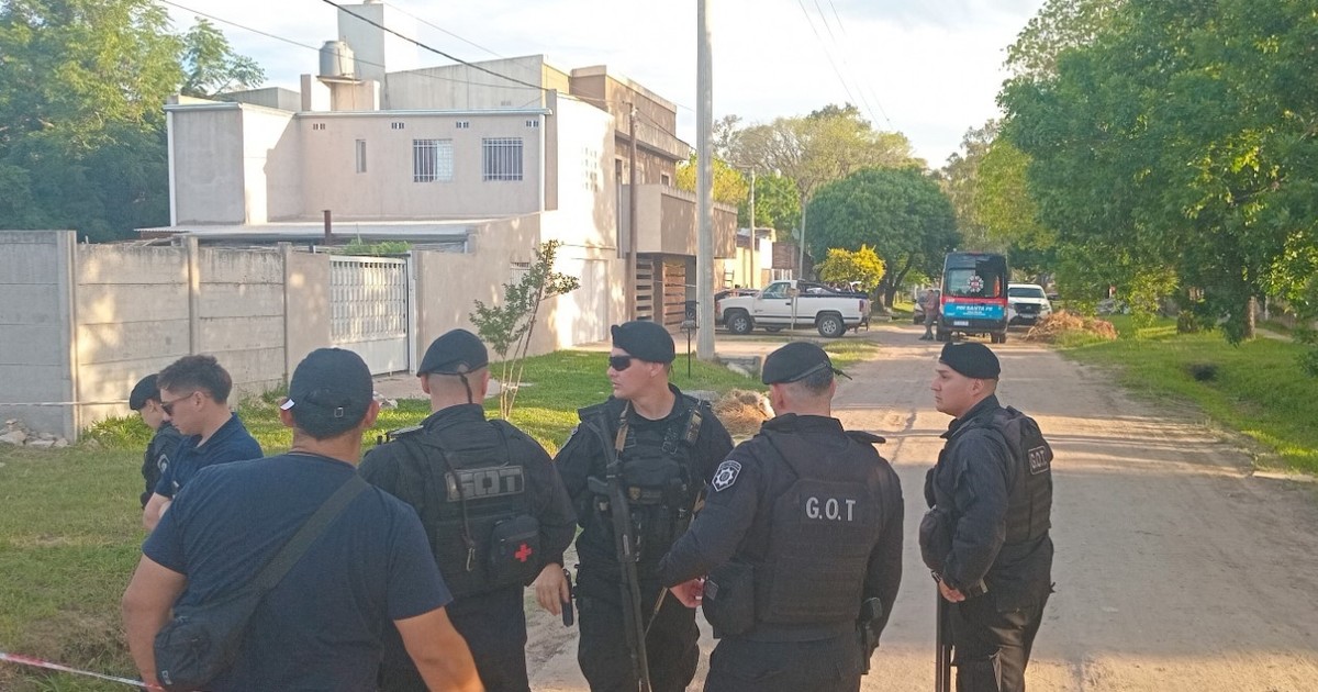 Doble crimen en Reconquista: mató a su ex novia y a un amigo, ocultó un cuerpo, convivió con otro y le confesó todo a su madre Doble crimen en Reconquista: mató a su ex novia y a un amigo, ocultó un cuerpo, convivió con otro y le confesó todo a su madre