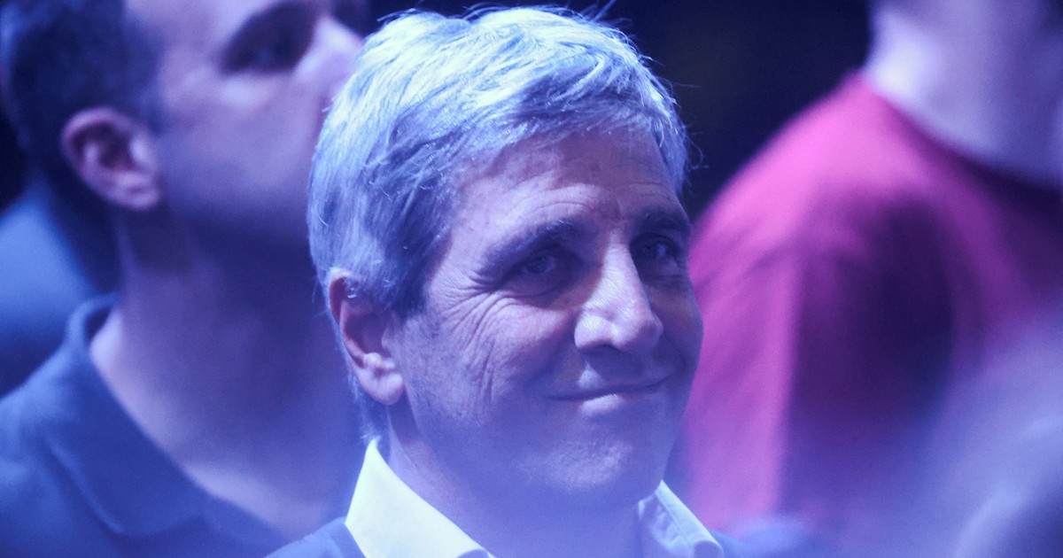 La caída del riesgo país acerca a la deuda argentina a otros países emergentes como Angola o Pakistán: cuánto falta para que pueda volver a los mercados La caída del riesgo país acerca a la deuda argentina a otros países emergentes como Angola o Pakistán: cuánto falta para que pueda volver a los mercados