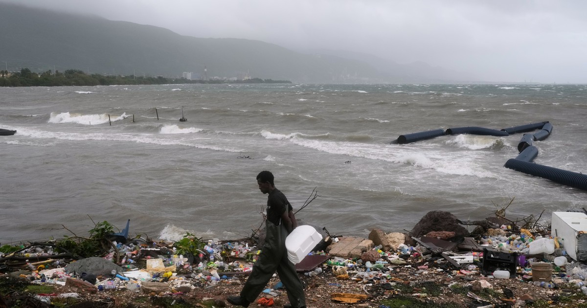 Huracán Melissa: el embajador en Jamaica reveló cómo están los 100 turistas argentinos afectados por el devastador fenómeno climático Huracán Melissa: el embajador en Jamaica reveló cómo están los 100 turistas argentinos afectados por el devastador fenómeno climático