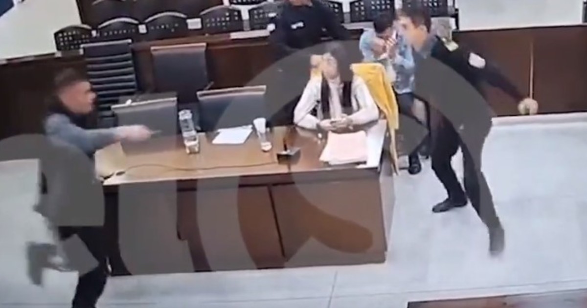 Condenaron a 5 años al preso que intentó matar a una fiscal durante un juicio en Mendoza Condenaron a 5 años al preso que intentó matar a una fiscal durante un juicio en Mendoza