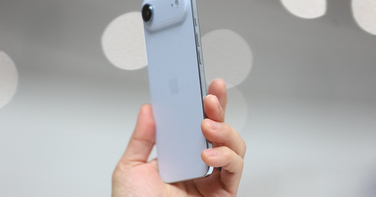 Fracasa la última gran apuesta de Apple: el nuevo iPhone ya sufre recortes y podría ser discontinuado Fracasa la última gran apuesta de Apple: el nuevo iPhone ya sufre recortes y podría ser discontinuado