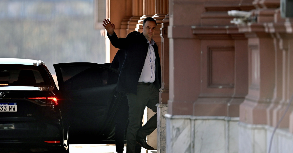 Manuel Adorni confirmó que llamarán a extraordinarias para tratar el Presupuesto 2026 y respondió a las duras críticas de Mauricio Macri