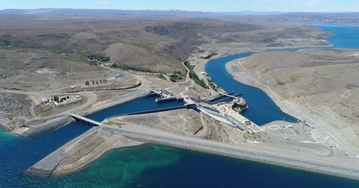 Las privatizaciones hidroeléctricas llegan a US$ 685 millones: perdieron dos multinacionales y entran más argentinos