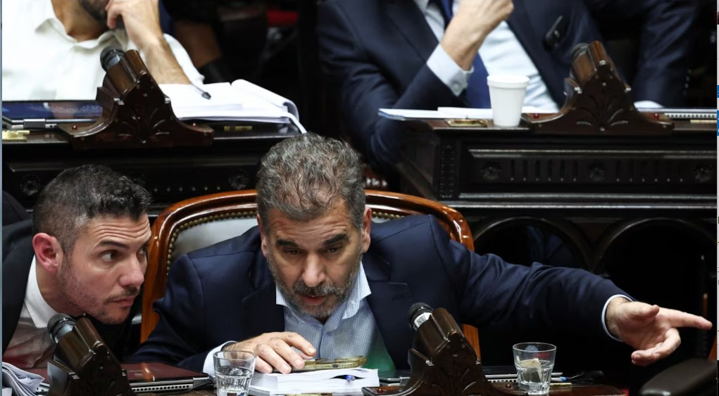 El PRO toma distancia de LLA y busca hacer valer sus votos: “Tendrán que dialogar más para aprobar leyes” El PRO toma distancia de LLA y busca hacer valer sus votos: “Tendrán que dialogar más para aprobar leyes”