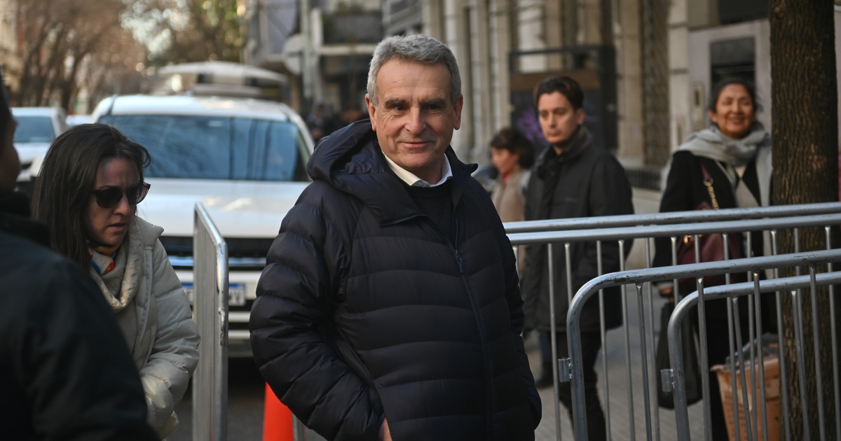 «No es soberanía comprar aviones que no sirven para disuadir a los ingleses por Malvinas»: la dura respuesta del exministro Agustín Rossi a las críticas de Milei