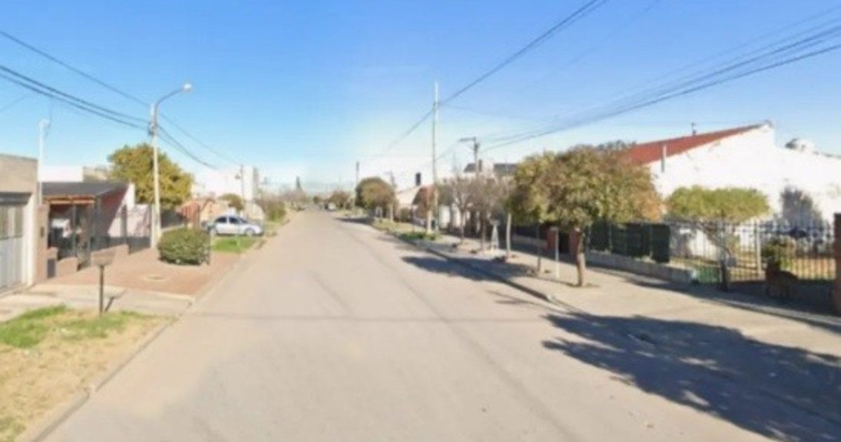 Mató a su hermano de un cuchillazo y le pegó a otro con una pala en la cabeza tras una discusión familiar en Bahía Blanca