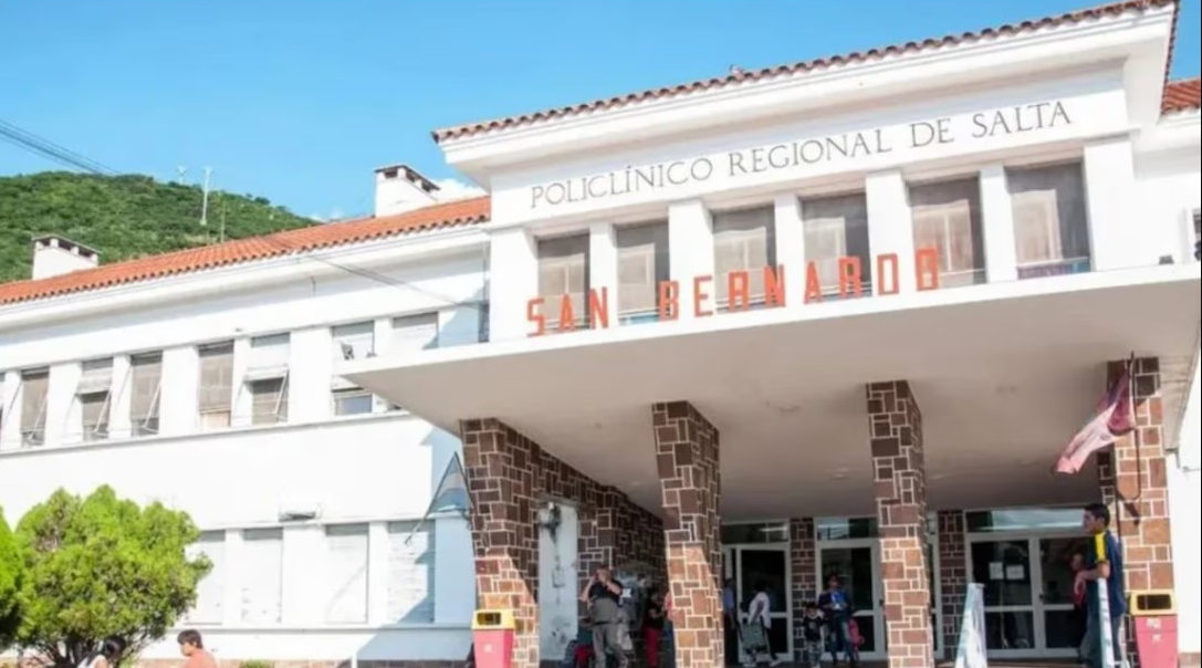 Salta: estaba celebrando Nochebuena con su familia, se le escapó un tiro y se hirió gravemente