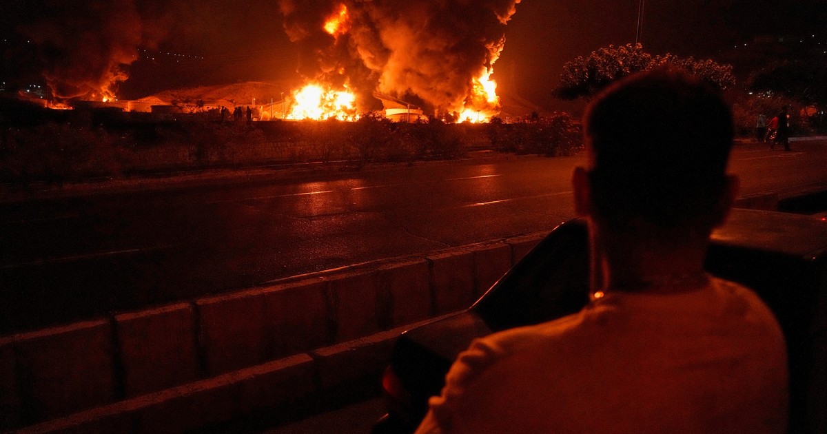 Las protestas en Irán se vuelven letales y Trump amenaza con intervenir: «Estamos preparados y listos para actuar» Las protestas en Irán se vuelven letales y Trump amenaza con intervenir: «Estamos preparados y listos para actuar»
