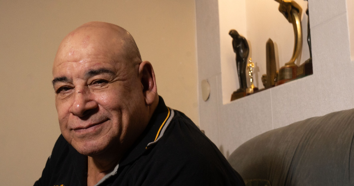 Roly Serrano confirmó su romance con una joven 44 años menor: de quién se trata