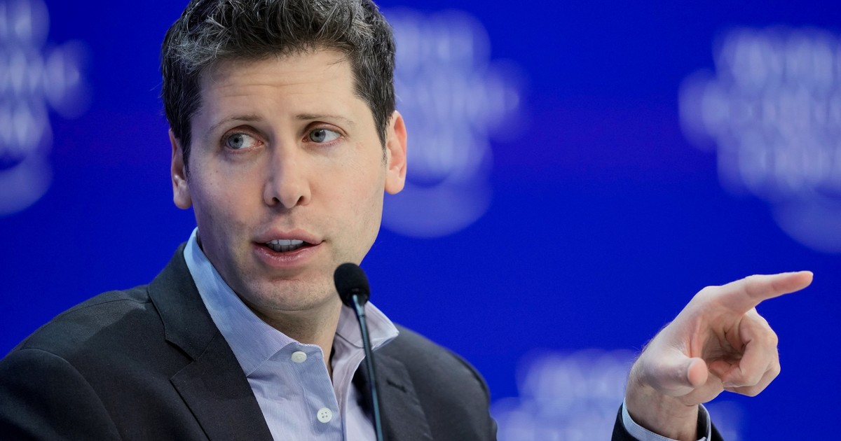 Revelan cómo será el primer dispositivo de OpenAI: sin pantallas, con IA y un formato conocido que nadie esperaba