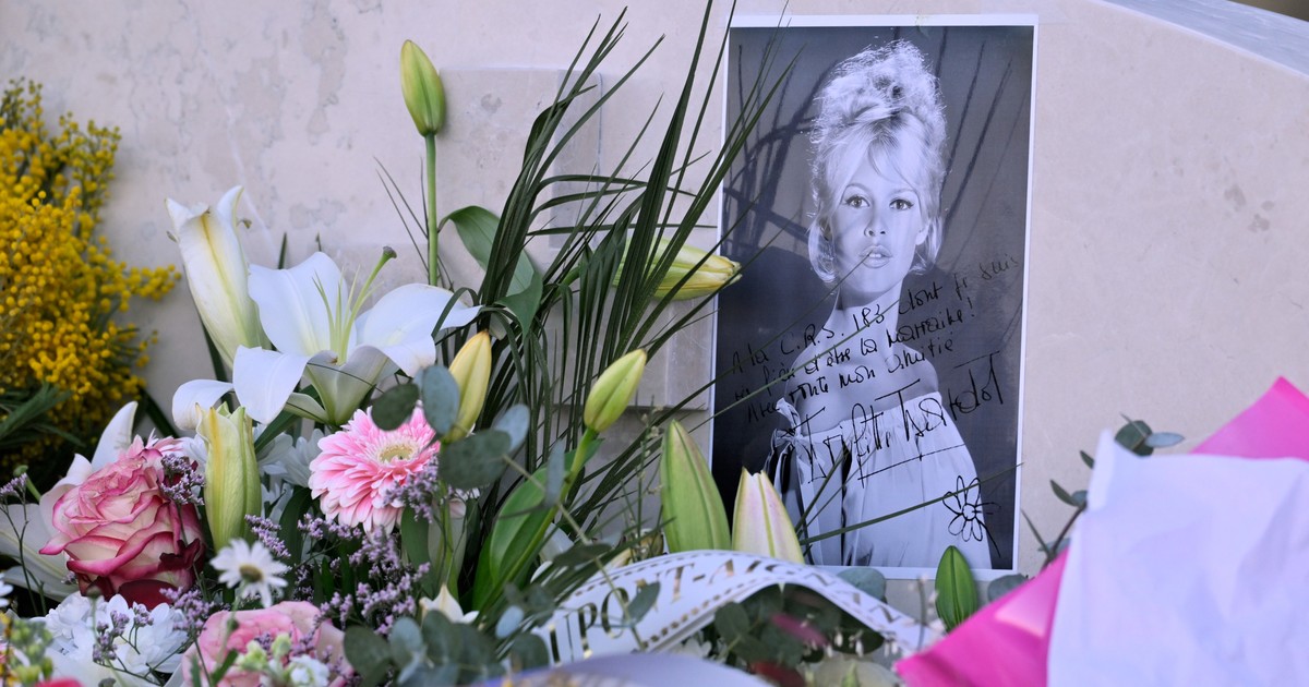 Último adiós a Brigitte Bardot: fue inhumada en Saint-Tropez y revelan que murió a causa de un cáncer Último adiós a Brigitte Bardot: fue inhumada en Saint-Tropez y revelan que murió a causa de un cáncer