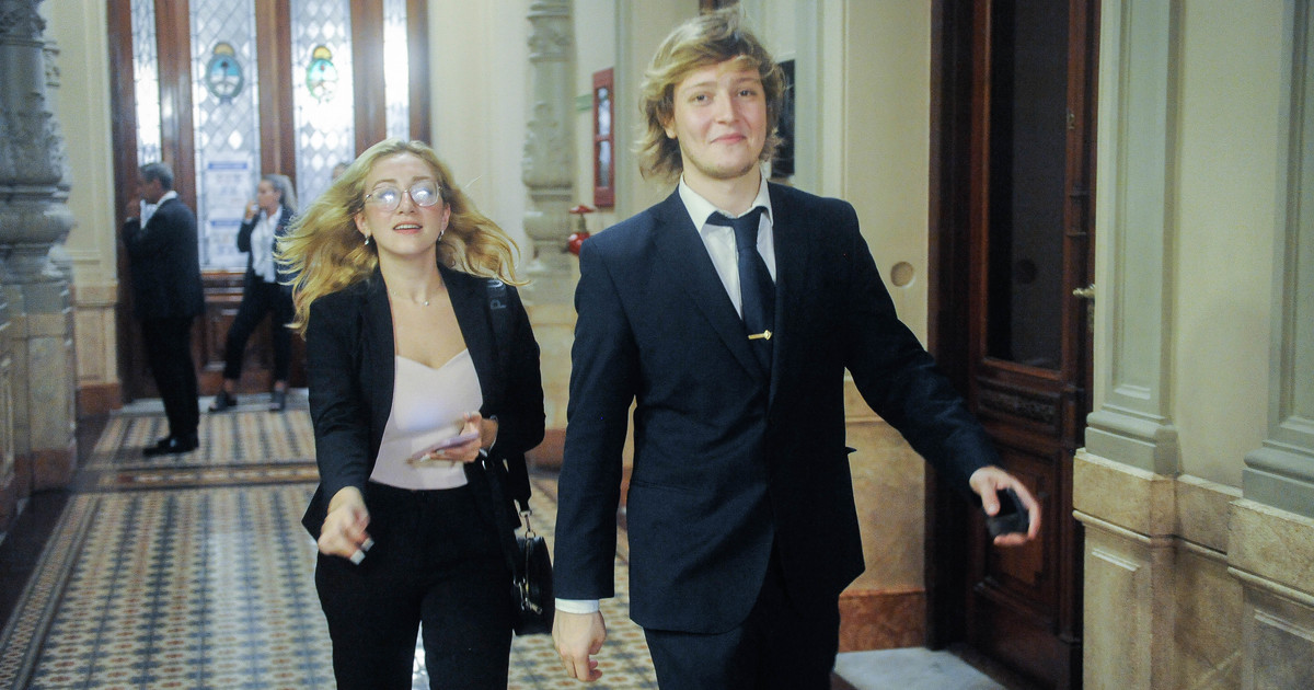 La novia de Iñaki Gutiérrez chocó contra un poste y dio positivo en alcoholemia: no tiene registro