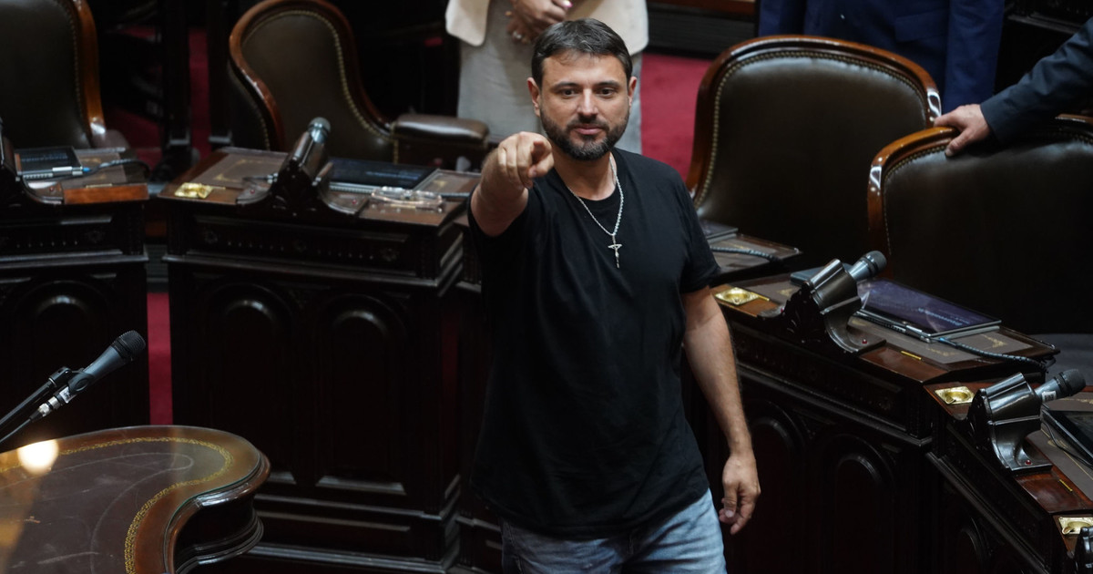 Desalojo y subsidios millonarios: la cooperativa de Grabois que cobró más de US$ 7 millones del kirchnerismo y fue expulsada de un predio en la Ciudad