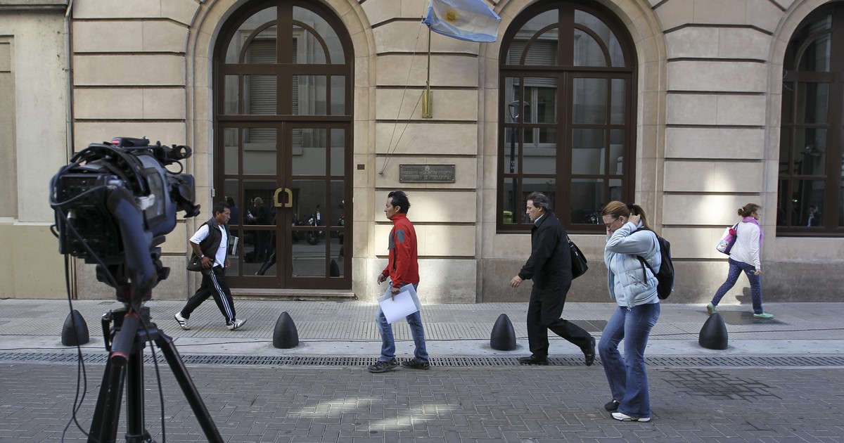 DNU de Inteligencia: Menem y Villarruel demoran la conformación de la Bicameral para tratarlo en el Congreso