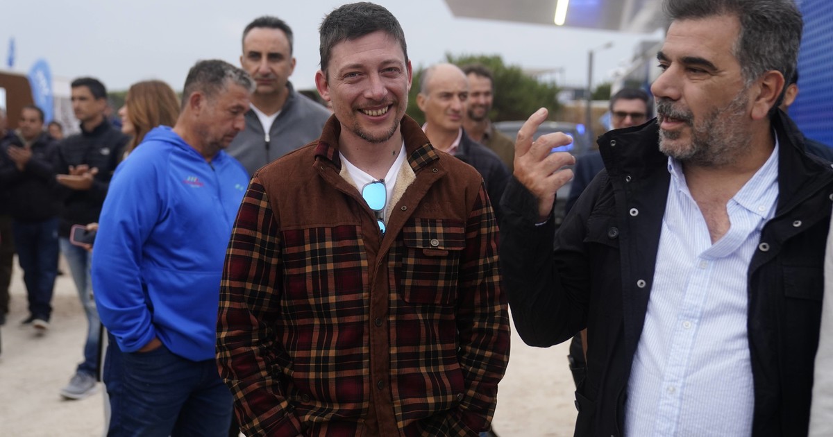 Interna libertaria sin fin: la foto de Santiago Caputo y Ritondo vuelve a tensar la pelea con Karina y los Menem