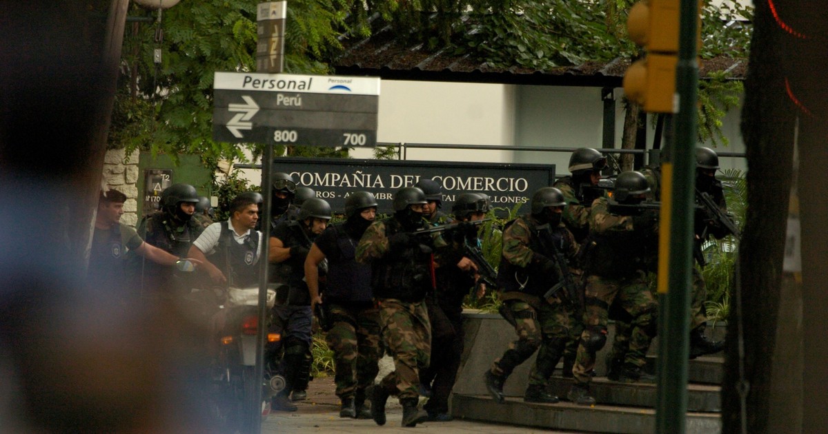 «Los delincuentes no están»: el momento en que los ladrones del «Robo del Siglo» se esfumaron y la Policía quedó en ridículo