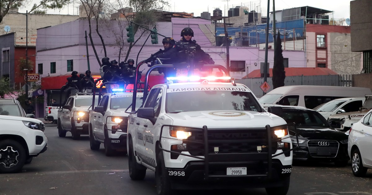 Tensión en México hoy: los restos de «El Mencho» llegan a la fiscalía y se teme más violencia del narco