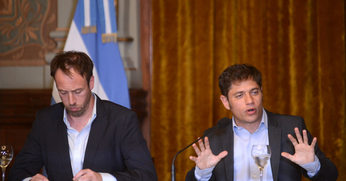 Kicillof reunió a los intendentes bonaerenses para criticar a Milei por el recorte de fondos, pero hubo faltazos clave de La Cámpora Kicillof reunió a los intendentes bonaerenses para criticar a Milei por el recorte de fondos, pero hubo faltazos clave de La Cámpora