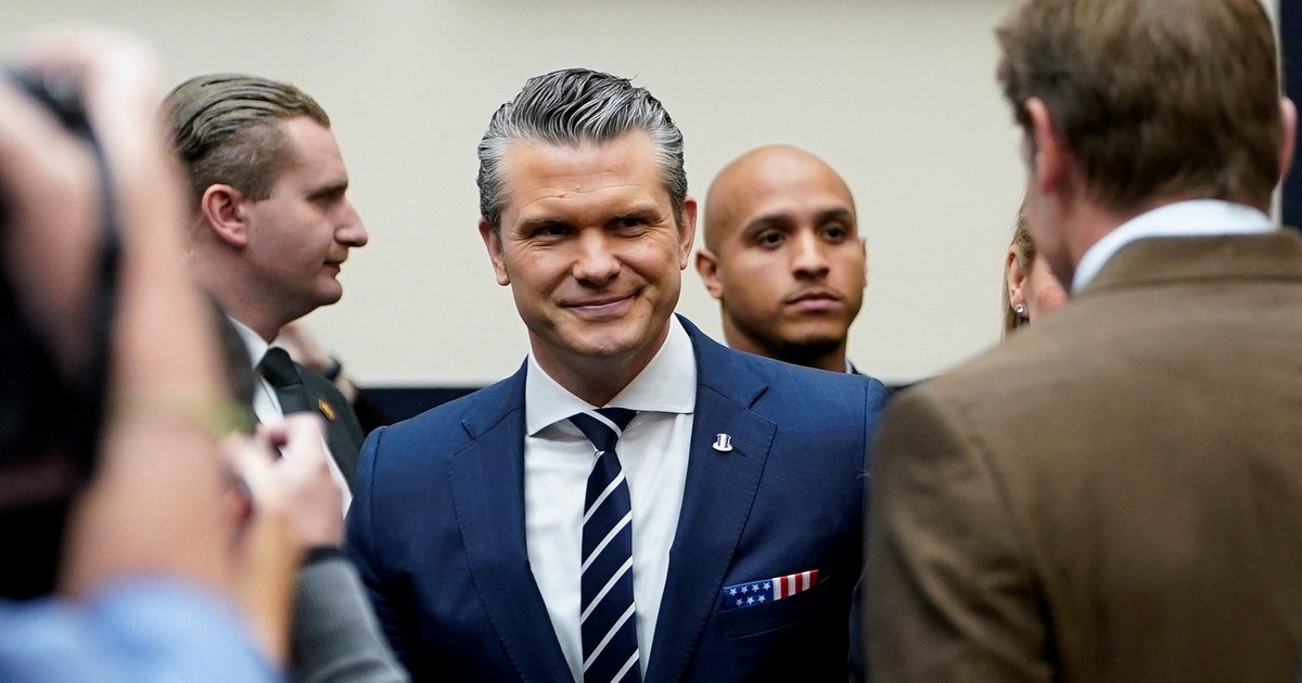 Duro interrogatorio: el jefe del Pentágono comparece ante el Congreso por primera vez desde que comenzó la guerra con Irán