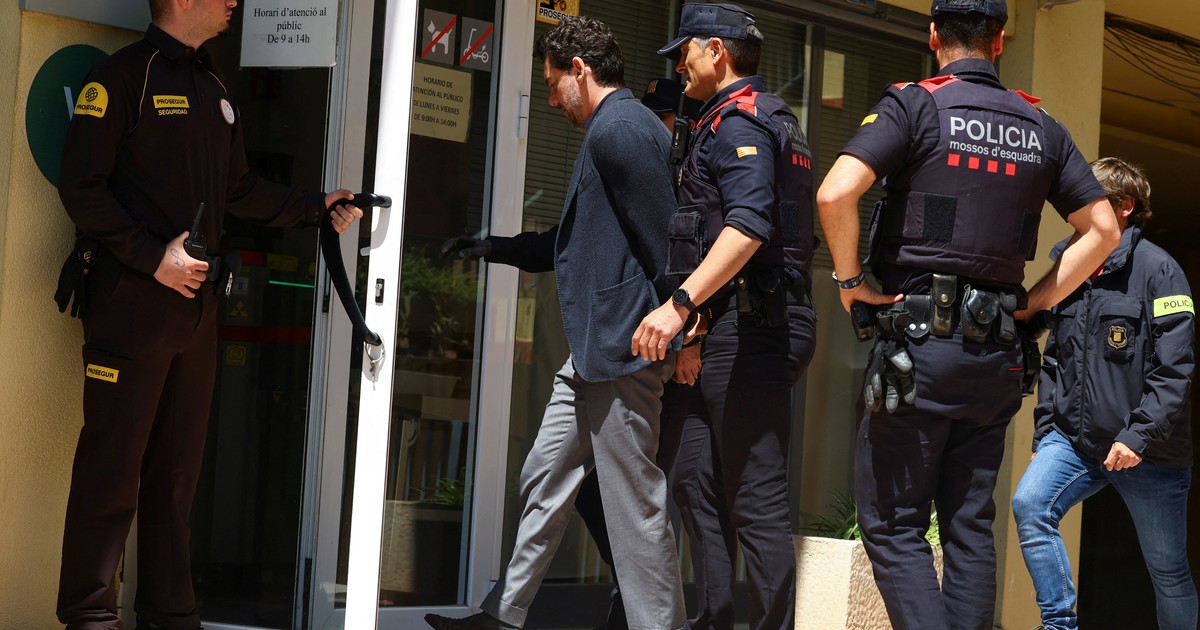 Por qué detuvieron a Jonathan Andic por la muerte de su padre, fundador de Mango: contradicciones, una caída poco probable y la pista de un viejo rencor Por qué detuvieron a Jonathan Andic por la muerte de su padre, fundador de Mango: contradicciones, una caída poco probable y la pista de un viejo rencor