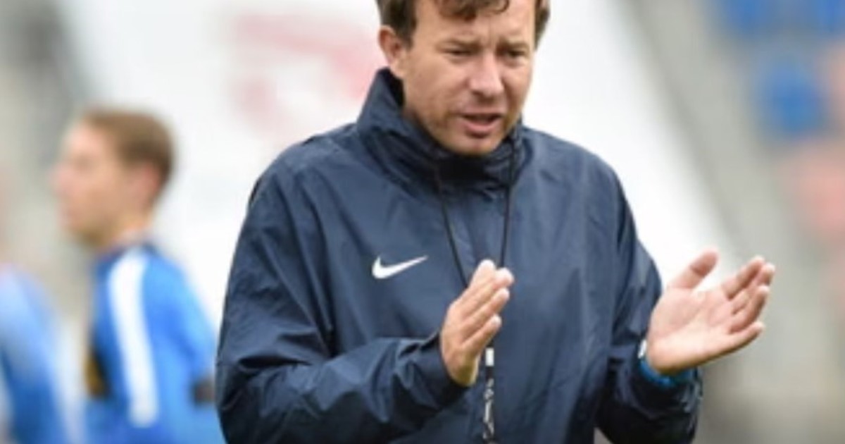 Inhabilitado de por vida: se conoció la sanción de UEFA al entrenador que filmaba a sus jugadoras en los vestuarios Inhabilitado de por vida: se conoció la sanción de UEFA al entrenador que filmaba a sus jugadoras en los vestuarios