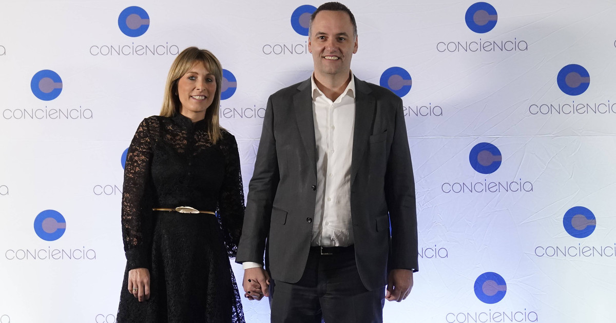 Antes de presentar su declaración jurada, Manuel Adorni y su esposa pidieron adherir al régimen simplificado de ganancias de la Ley de Inocencia fiscal