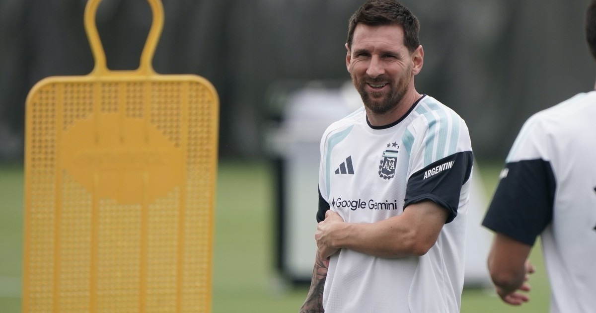 El Ojo de Troglio: «Tenerlo a Messi es como cuando lo teníamos a Maradona, te emociona, te motiva y te empuja»