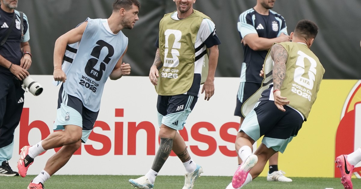 Argentina tuvo un entrenamiento «inédito» en Kansas: Scaloni no dejó pistas sobre el once y Messi mostró su look vs Austria