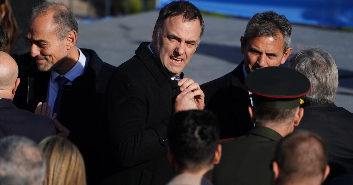 Los opositores admiten que la jugada del Gobierno los complica, pero sostienen la sesión por Adorni para exponer a los que no van
