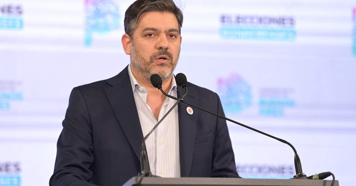 «Es un tema de la Justicia»: habló la mano derecha de Kicillof tras la difusión de los videos con fajos de dólares en la casa de Martín Insaurralde «Es un tema de la Justicia»: habló la mano derecha de Kicillof tras la difusión de los videos con fajos de dólares en la casa de Martín Insaurralde