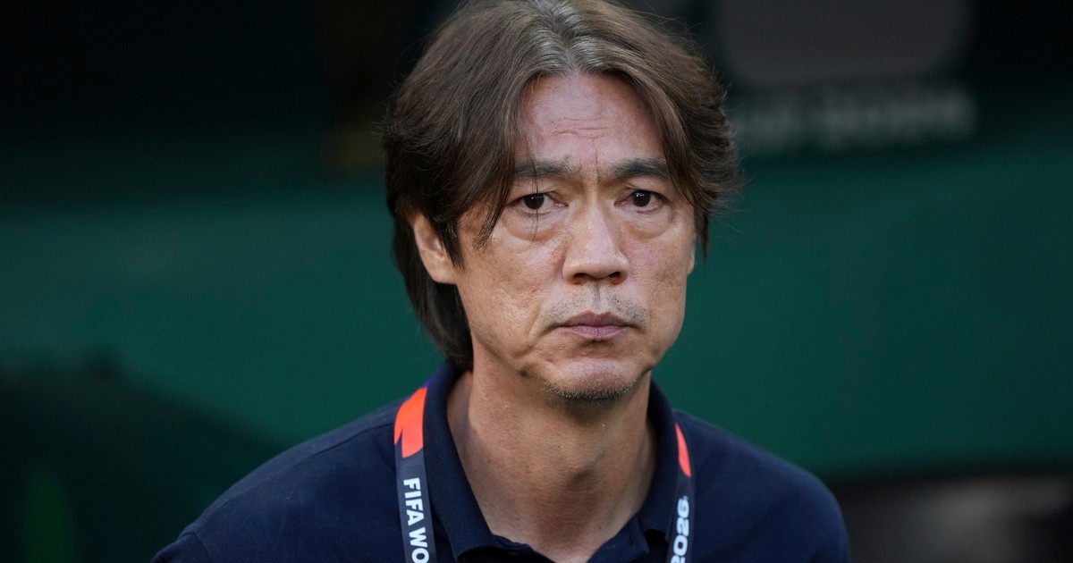 El martirio del DT de Corea del Sur, tras la eliminación del Mundial: volvió al país escondido, el presidente lo insultó y los medios lo tratan como a un delincuente