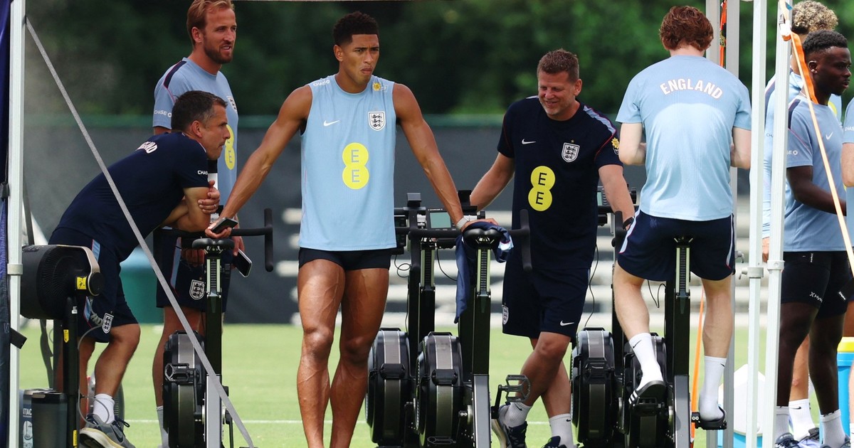 Inglaterra vive un día de tensión en el Mundial: un hombre armado irrumpió en su concentración y aislaron a un jugador por un virus