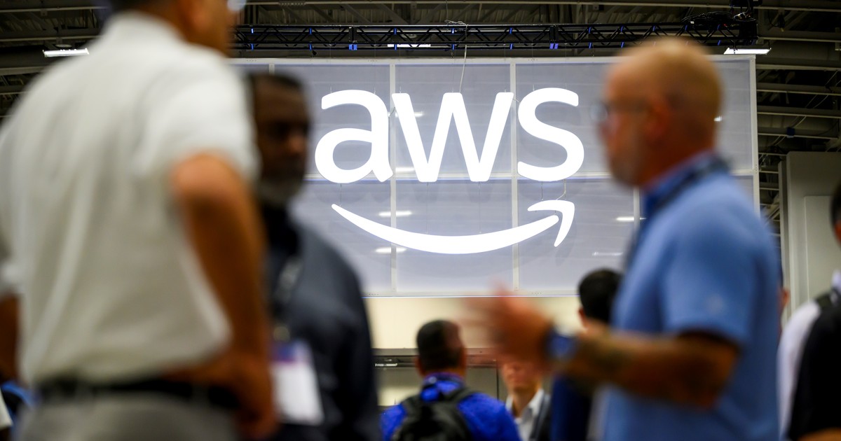 El jefe de seguridad de Amazon advierte: “Los agentes y modelos de IA son geniales: no confíen en ellos” El jefe de seguridad de Amazon advierte: “Los agentes y modelos de IA son geniales: no confíen en ellos”