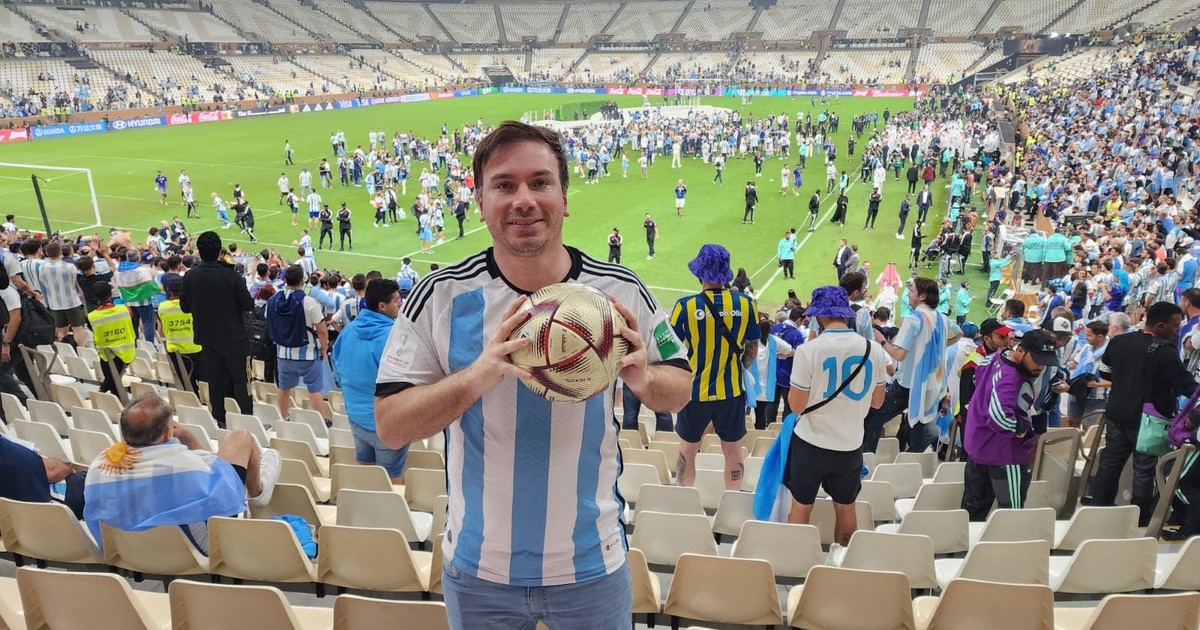 De Qatar a Castelar: la historia de la pelota del tercer gol argentino en la final del mundo De Qatar a Castelar: la historia de la pelota del tercer gol argentino en la final del mundo