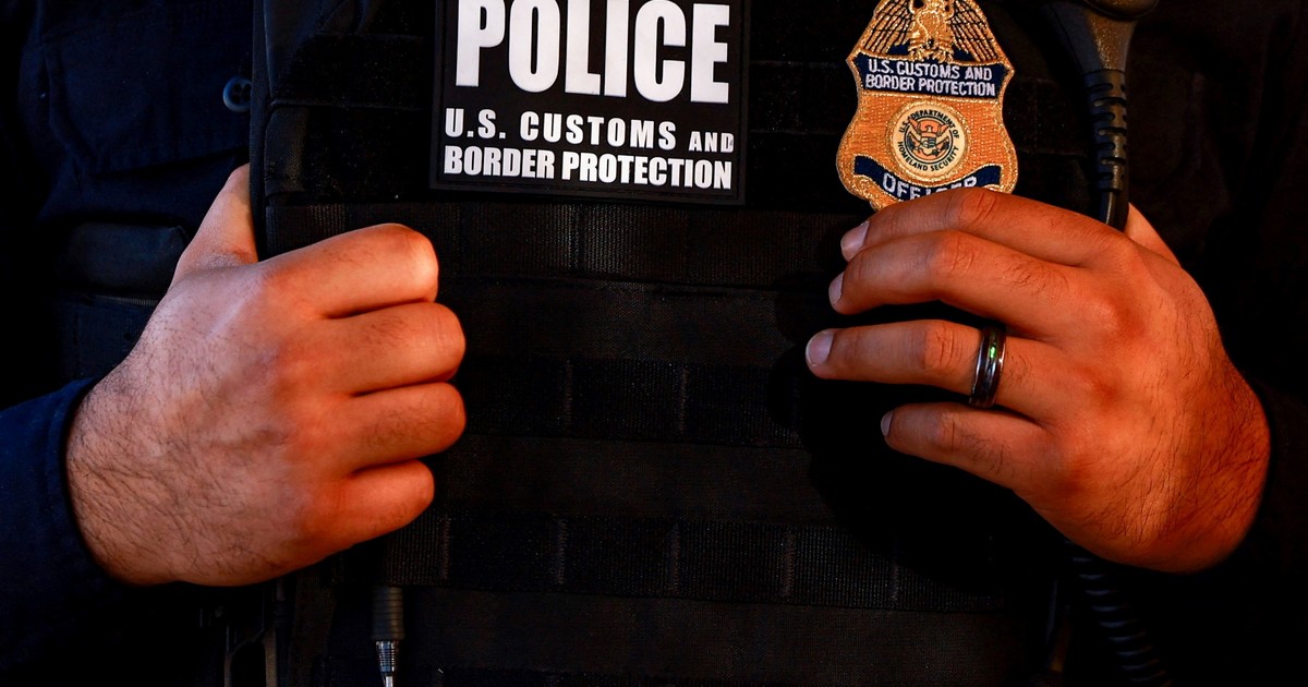 Los agentes fronterizos no daban crédito: abrieron un cargamento de repollo que ocultaba un secreto multimillonario en la frontera de Texas: «Un sistema de imágenes no intrusivo reveló anomalías en el remolque»