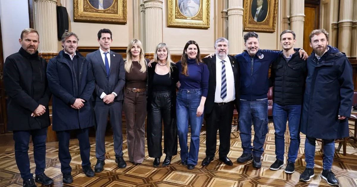 El peronismo se recompone en el Congreso y crecen los reclamos de unidad, pero no hay señales de acercamiento entre Cristina y Kicillof El peronismo se recompone en el Congreso y crecen los reclamos de unidad, pero no hay señales de acercamiento entre Cristina y Kicillof